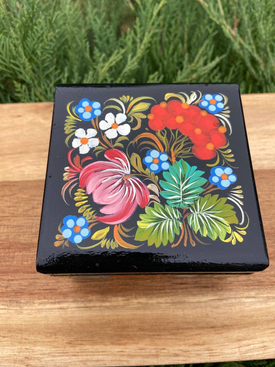 ペトリキウカ塗り Петриківка | ウクライナ刺繍と伝統工芸店-UA.Designer-