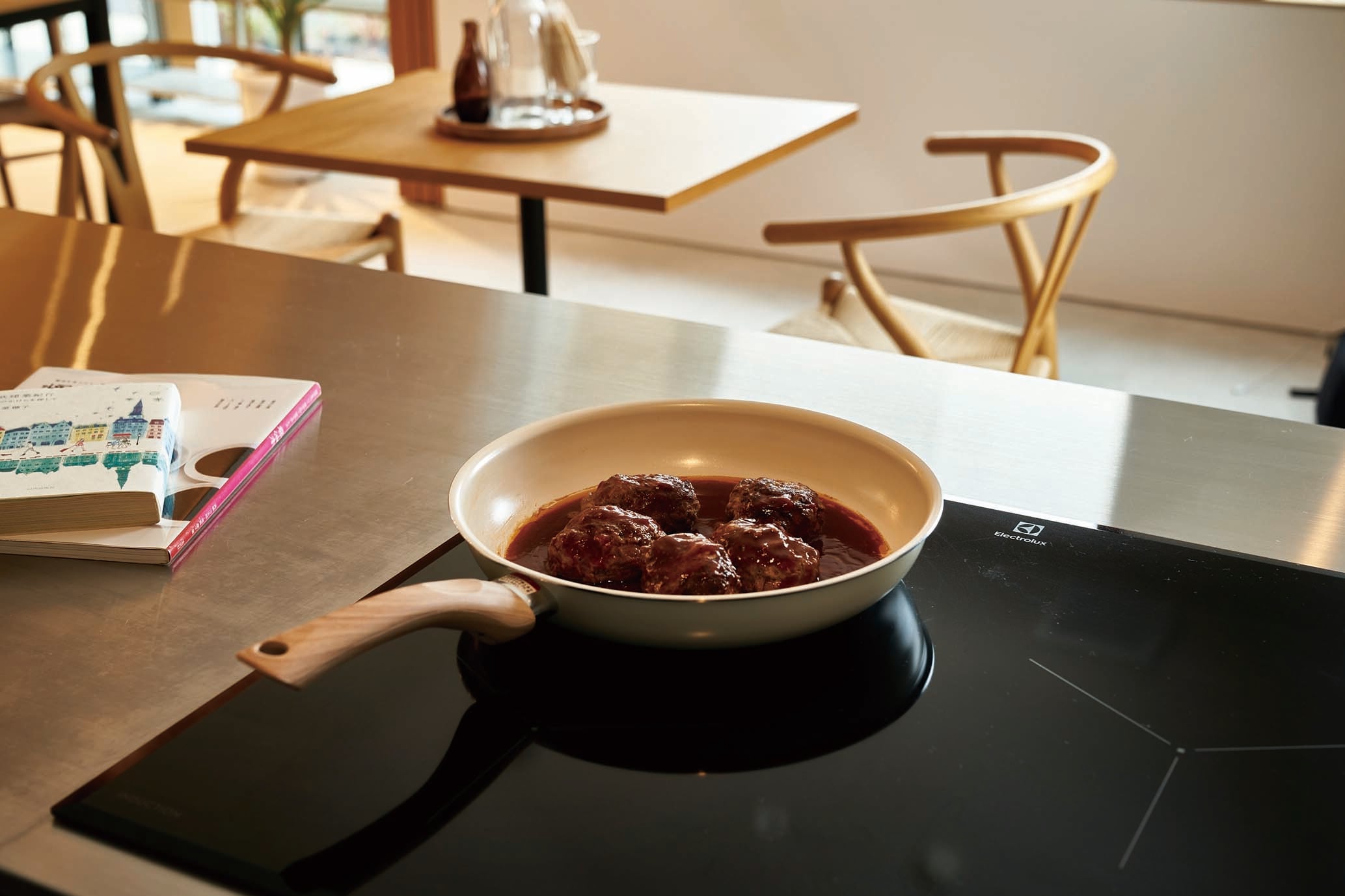 EBM(江部松) フェニックス セラミックコーティングフライパン 30cm φ317 フライパン No.1927800 EBM(江部松) フェニックス セラミックコーティングフライパン 22cm