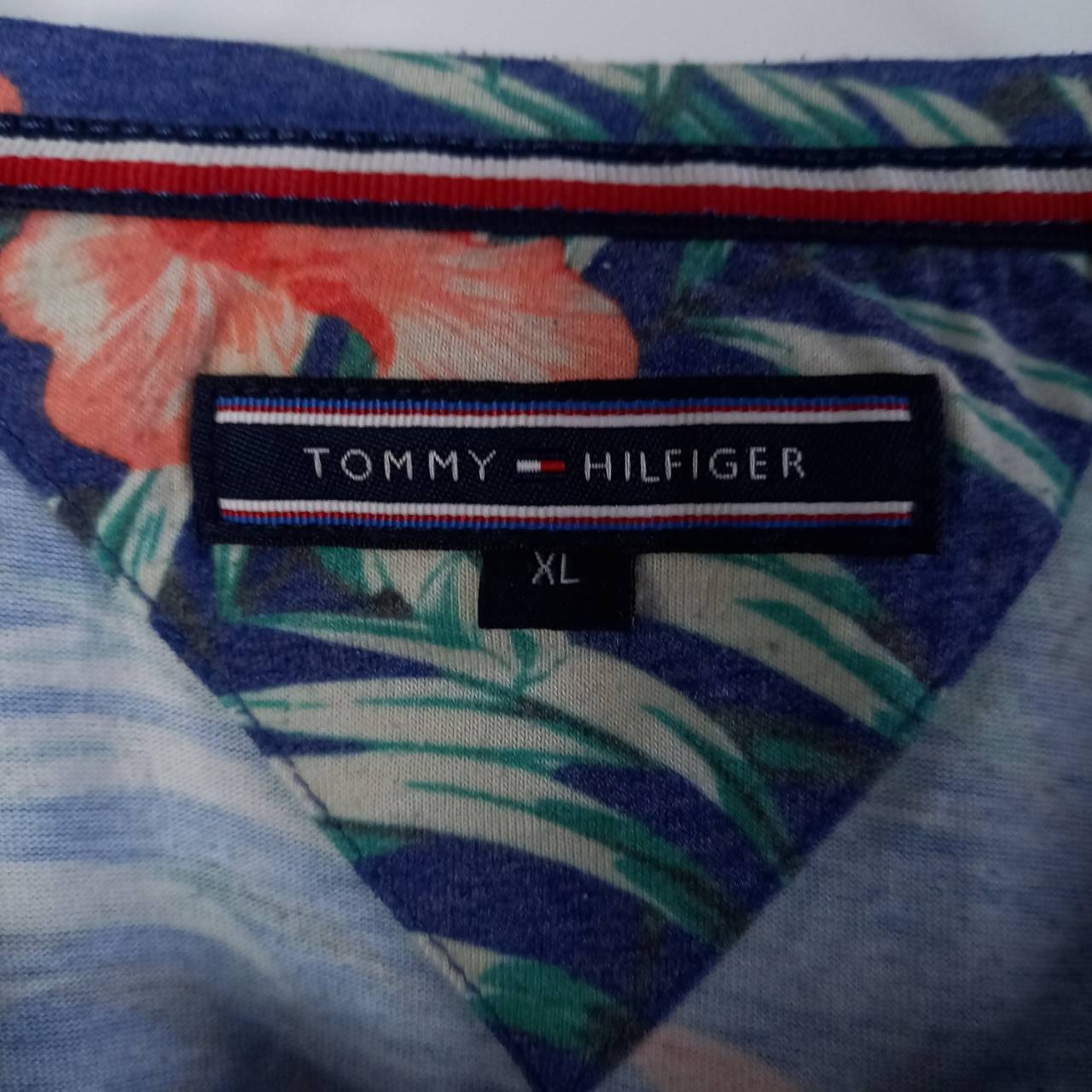 トミーヒルフィガー　クルーネック　Tシャツ　半袖　花柄　刺繍ロゴ　ネイビー　XL