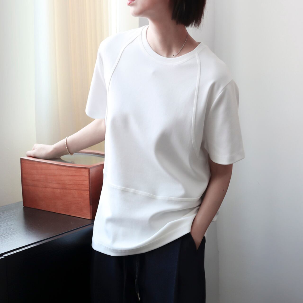 ラインシームデザインTシャツ A01464