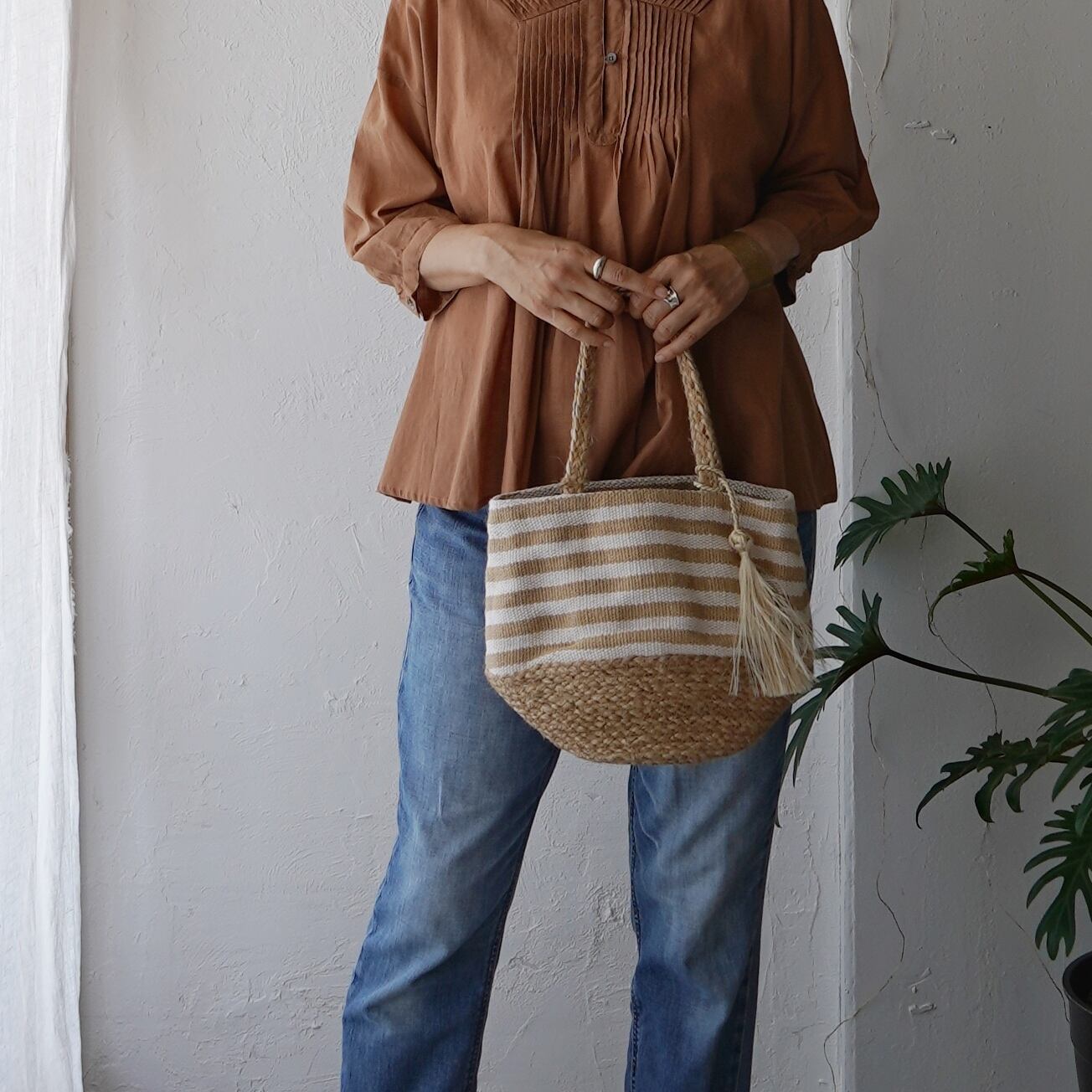 ジュート&コットンのタッセルラウンドトートバッグ/People Tree