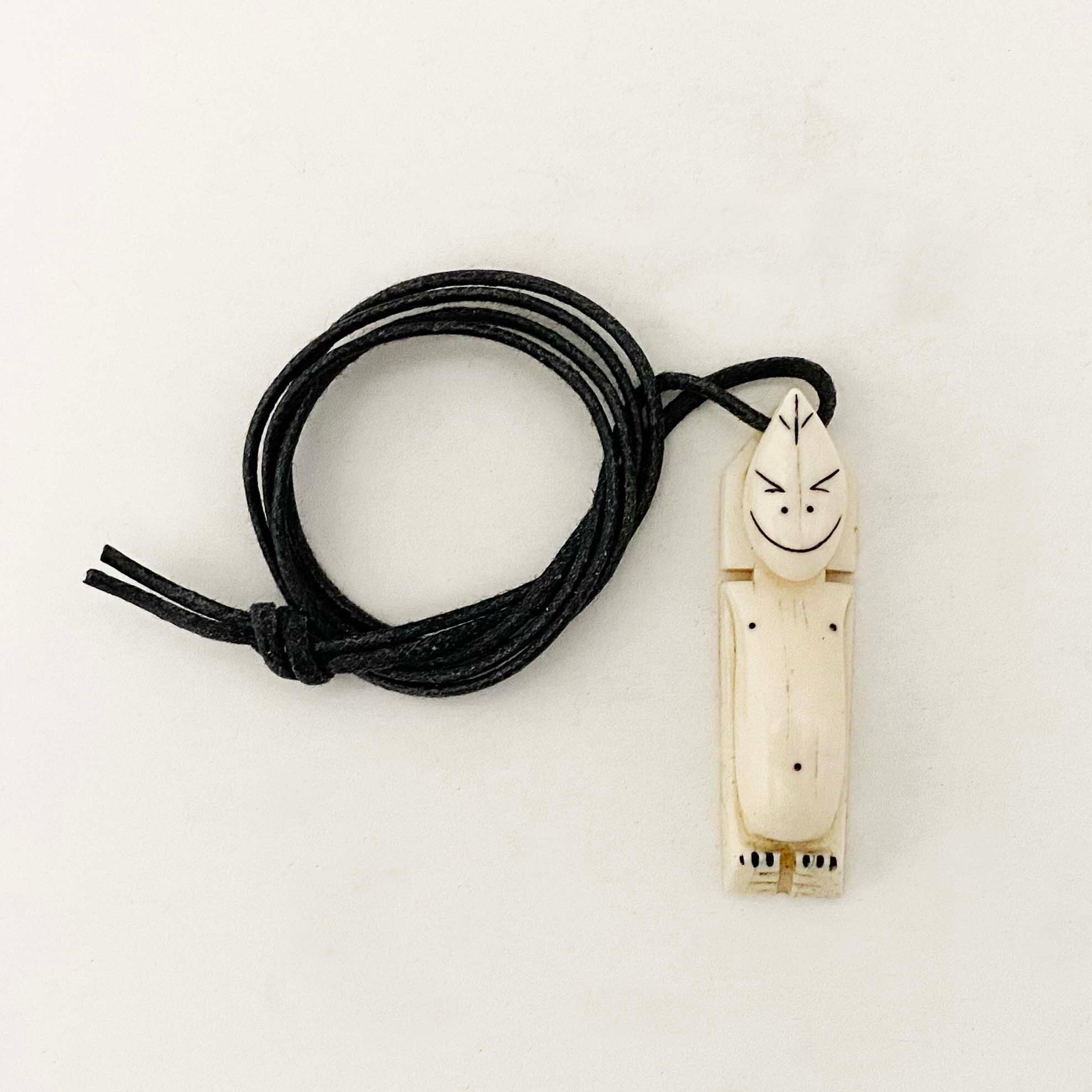 象牙のビリケンのペンダント