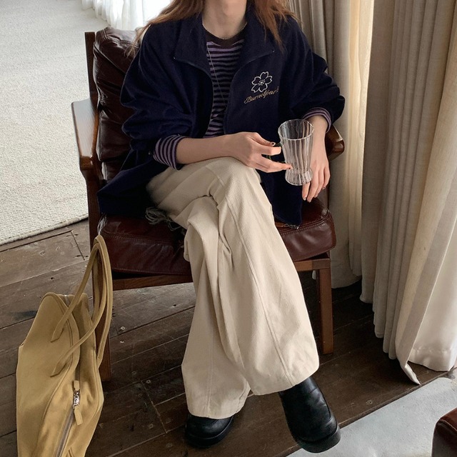 corduroy wide-leg pants with heart embroidery　J00229