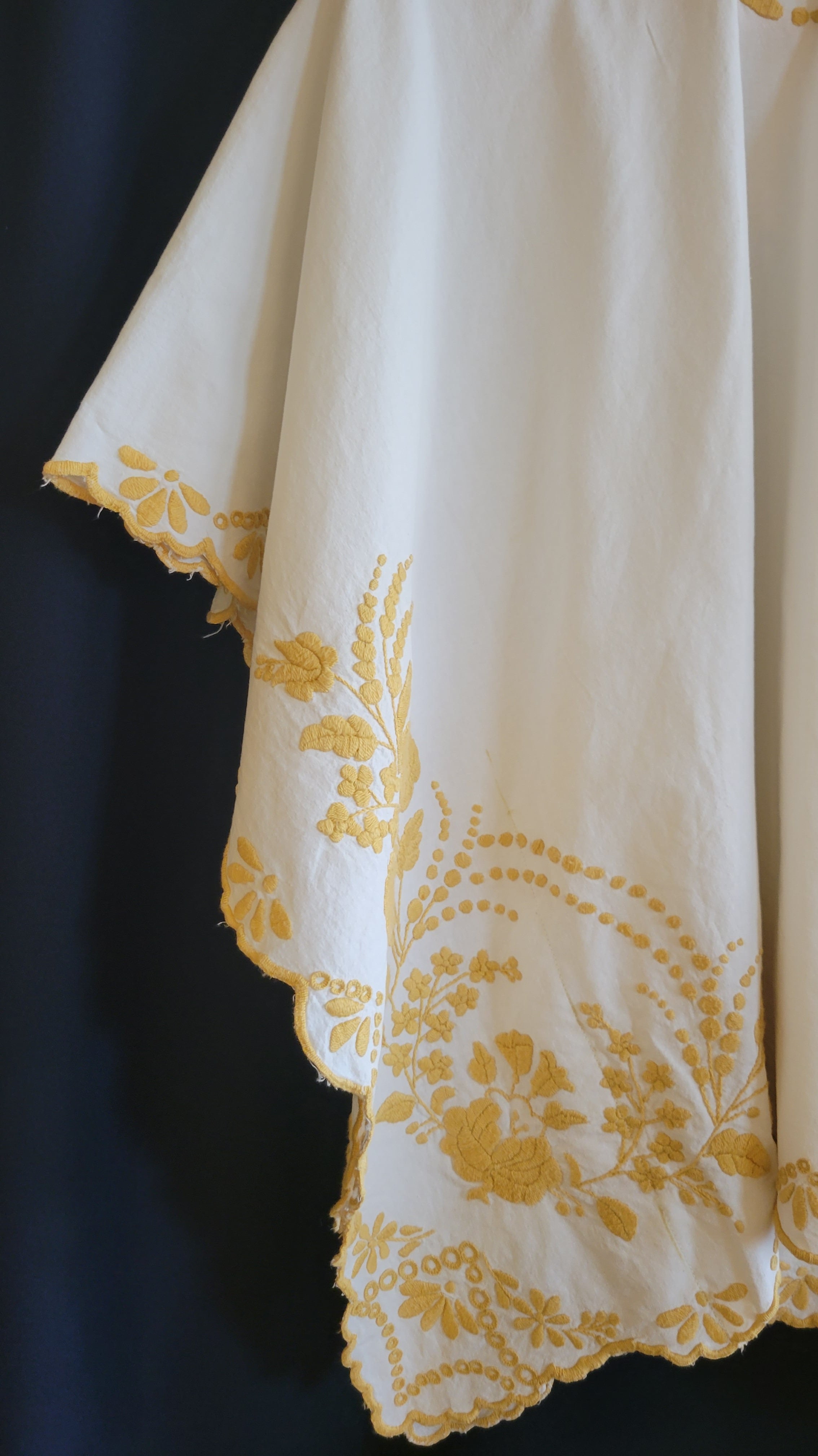 テーブルクロス　リメイクレースジャケット　ハンドメイド リメイク テーブルクロスジャケット レース 再構築 vintage - メルカリ