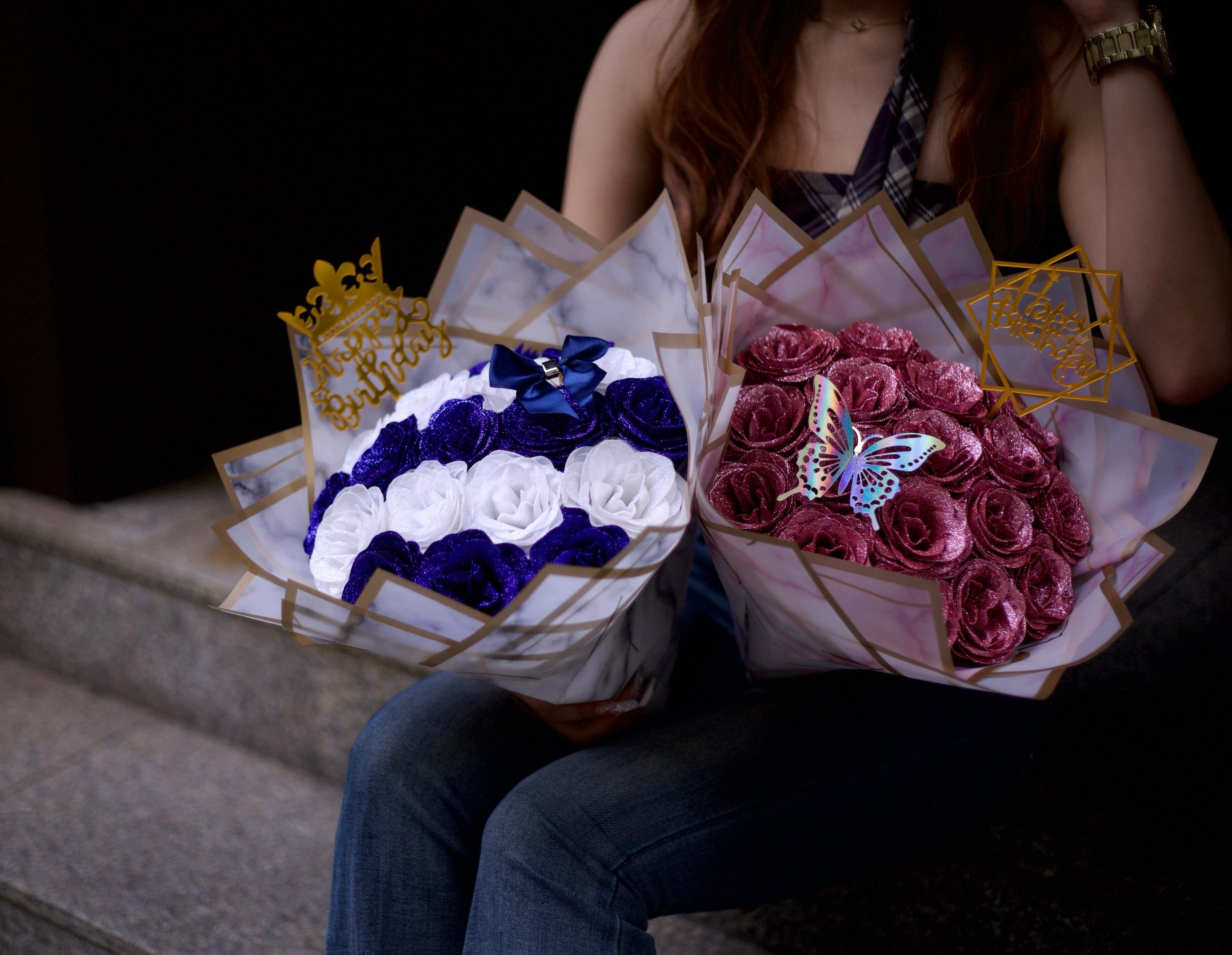 Blue&White】Glitter roes bouquet ブーケ 花束18本 | STRAHLEN