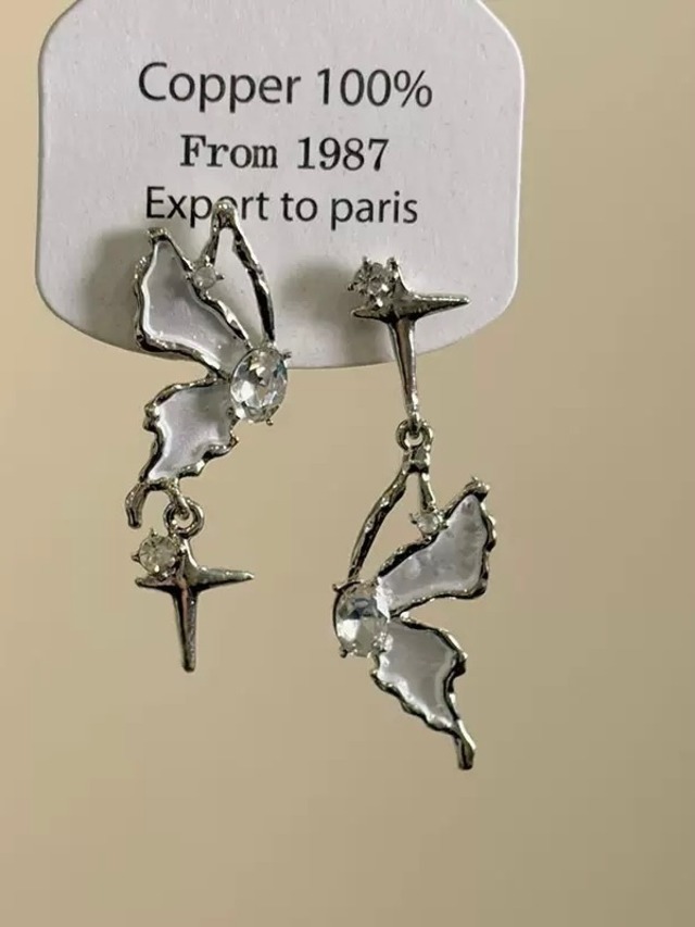 《即納》glossy butterfly pierce