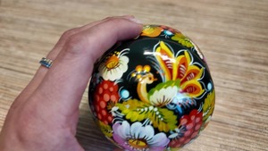 ペトリキウカ塗りのジュエリーボックス（人間国宝ホメンコ作）ウクライナ製