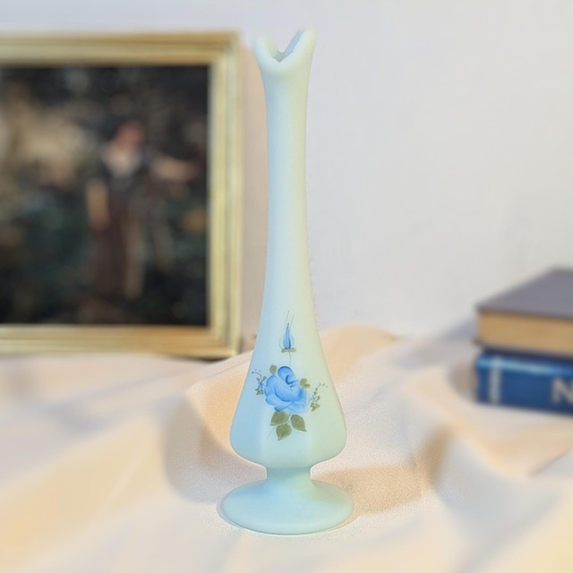 フェントン ピンククレスト 扇型 アートのように飾れるミルクガラスの花器