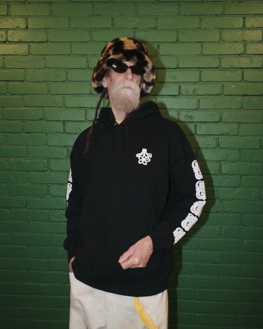 【2.11】発泡プリントBigスウェットフーディー| ブラック