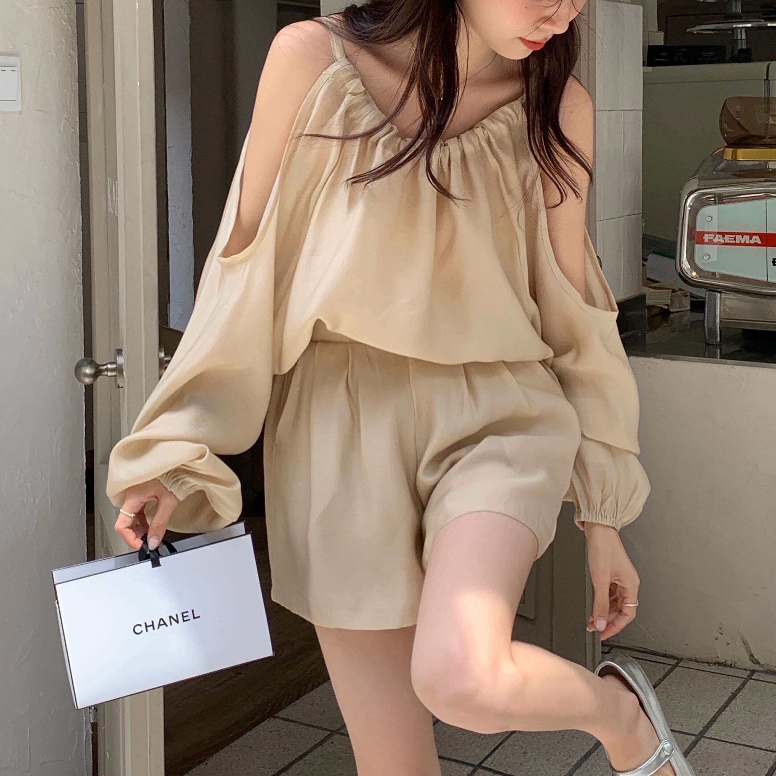 シアーオフショルダーセットアップ Mi0021 Mumuins