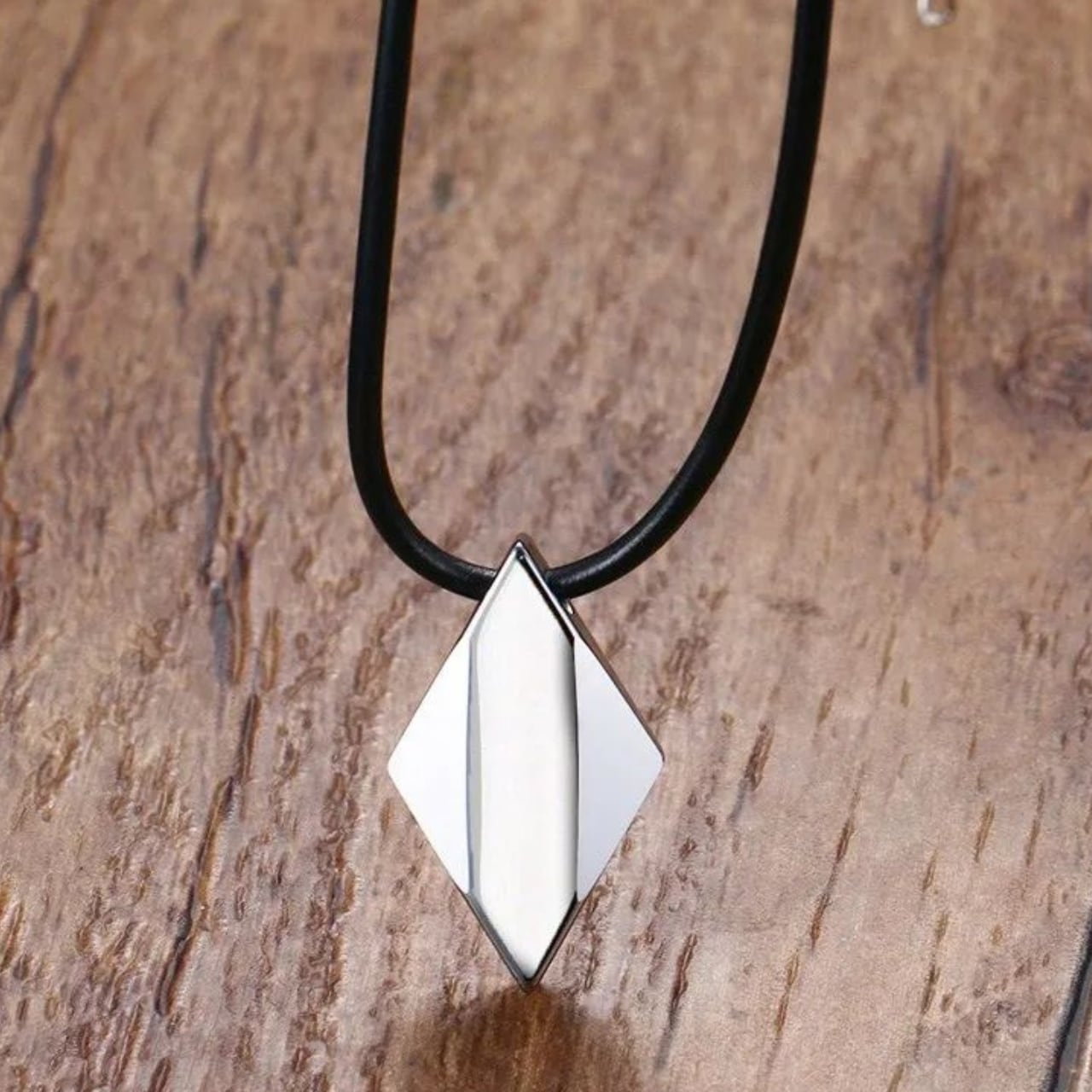 スタイリッシュ ロープ ネックレス 1色 11360