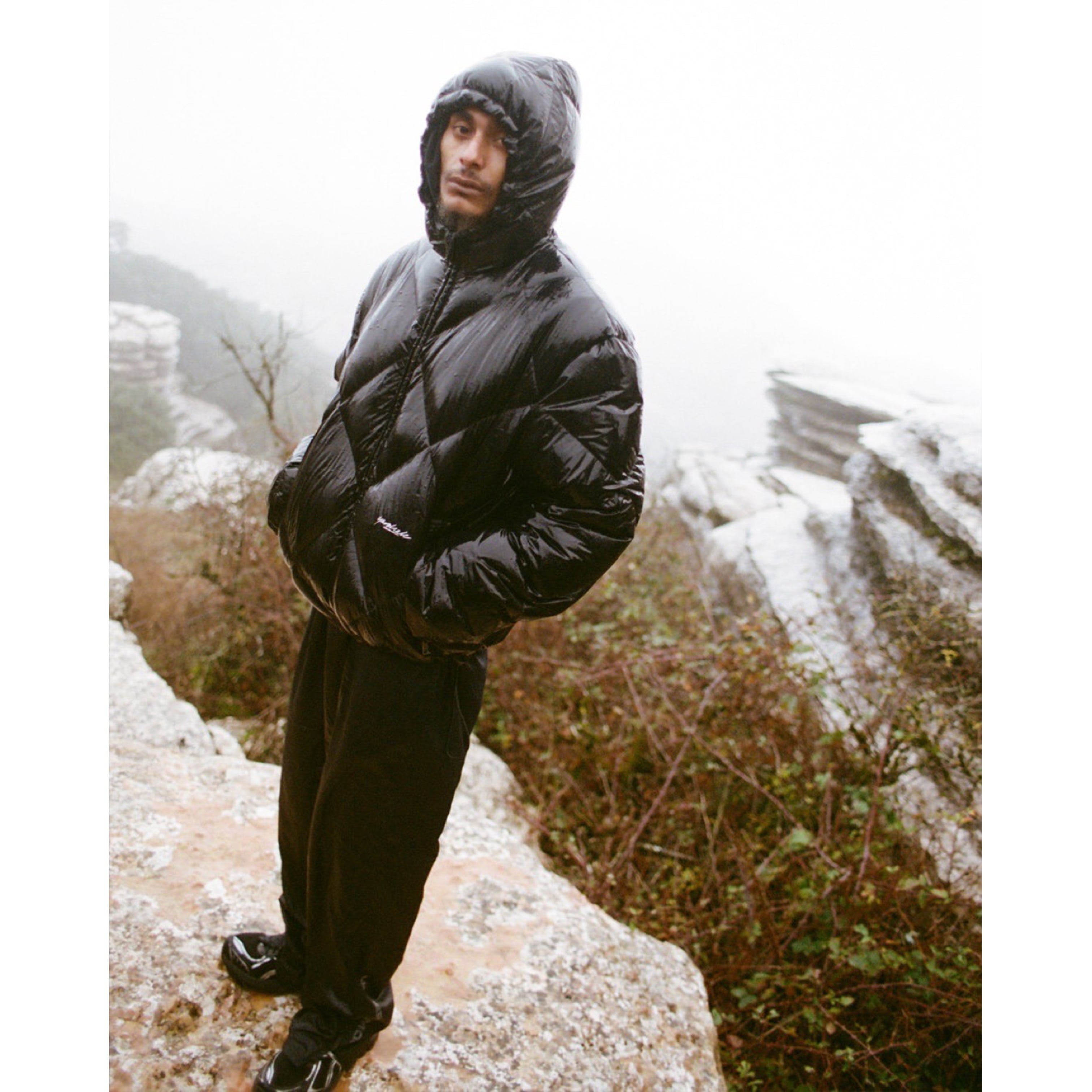 YARDSALE / DIAMOND DOWN PUFFER JACKET BLACK | THE NEWAGE CLUB