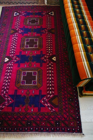 No.127 ヴィンテージラグ トライバルラグ バルーチ族 ウール(190×107cm)赤・茶