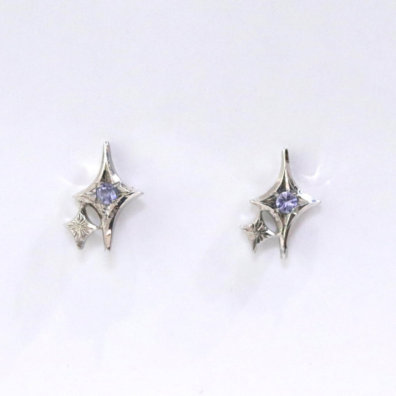 SV タンザナイト キラキラピアス