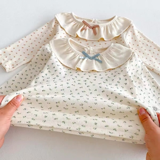 【取寄】リボンフリルカラーがキュートな花柄カットソー