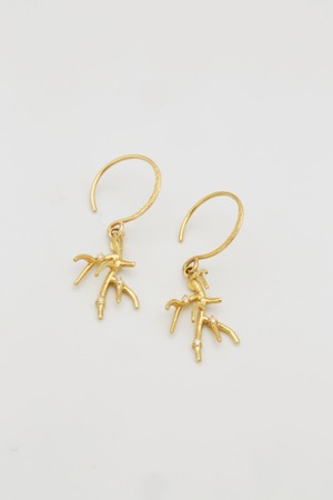 Coral for the future　珊瑚の息吹　ピアスGold