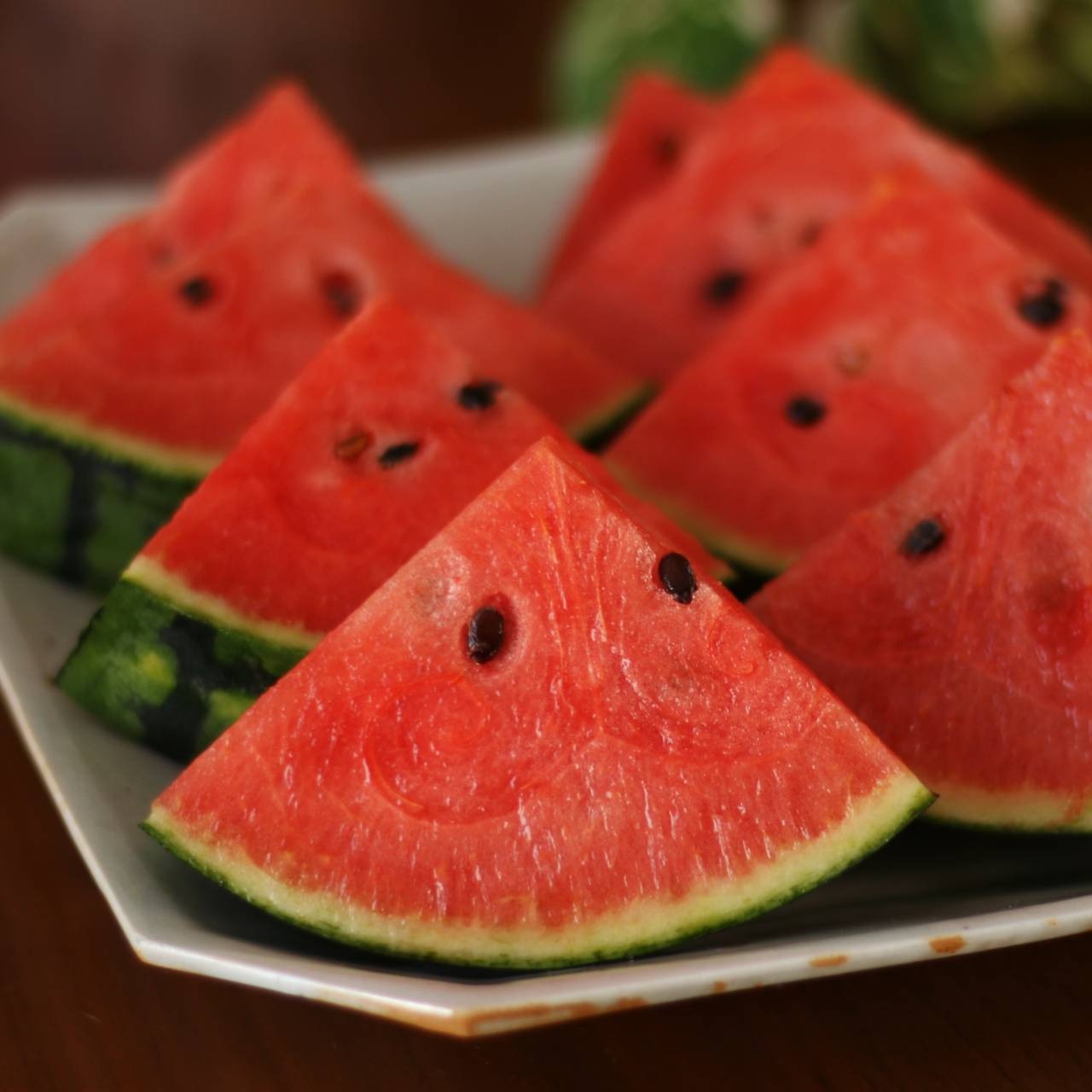 予約注文限定10%オフ!【R8年度】農家直送 雪国スイカ 小玉3玉 優品 贈り物に◎