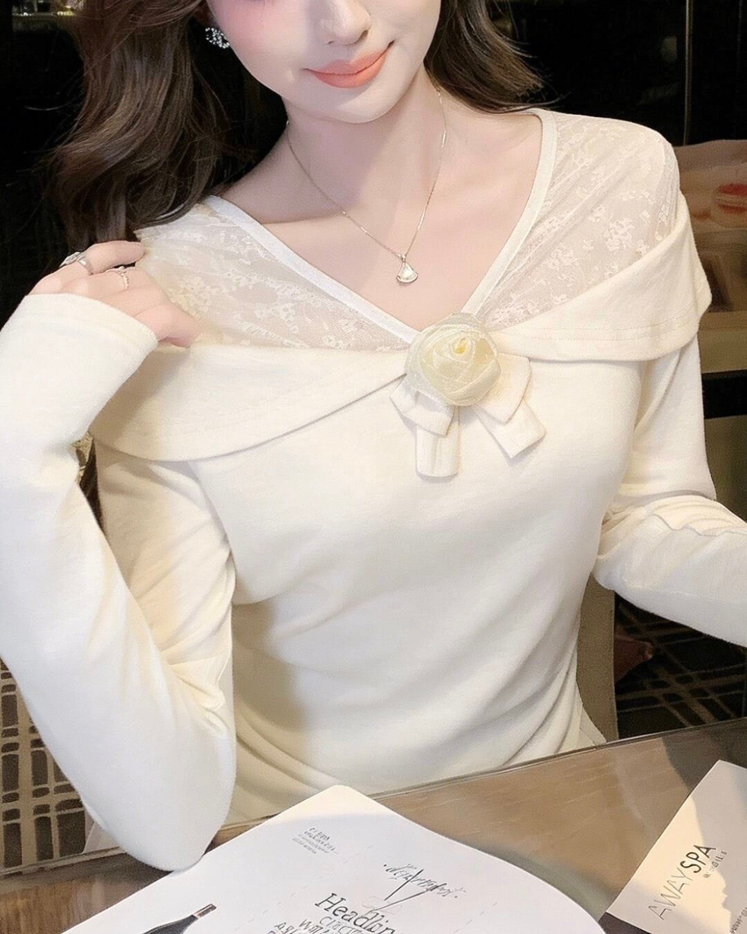 ロマンチックオフショルローズレーストップス(2 colors) 2508582