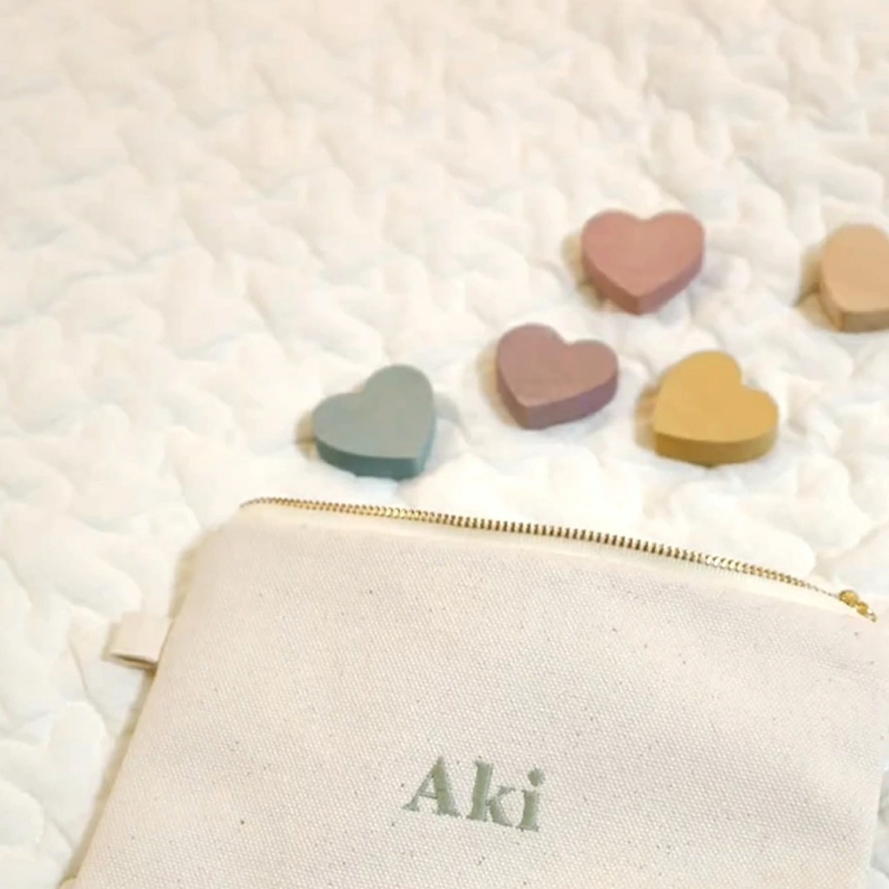 保温・保冷ポーチ 名入れ刺繍 名入れ無料 アイスリングポーチ ネックリングポーチ 離乳食入れ 出産祝い 出産祝いギフト お誕生日 1歳 男の子 女の子 ギフト プレゼント 名前入り お祝い 子供 誕生日祝い かわいい おやつポーチ ランチバッグ 保冷バッグ 保温バッグ ケース