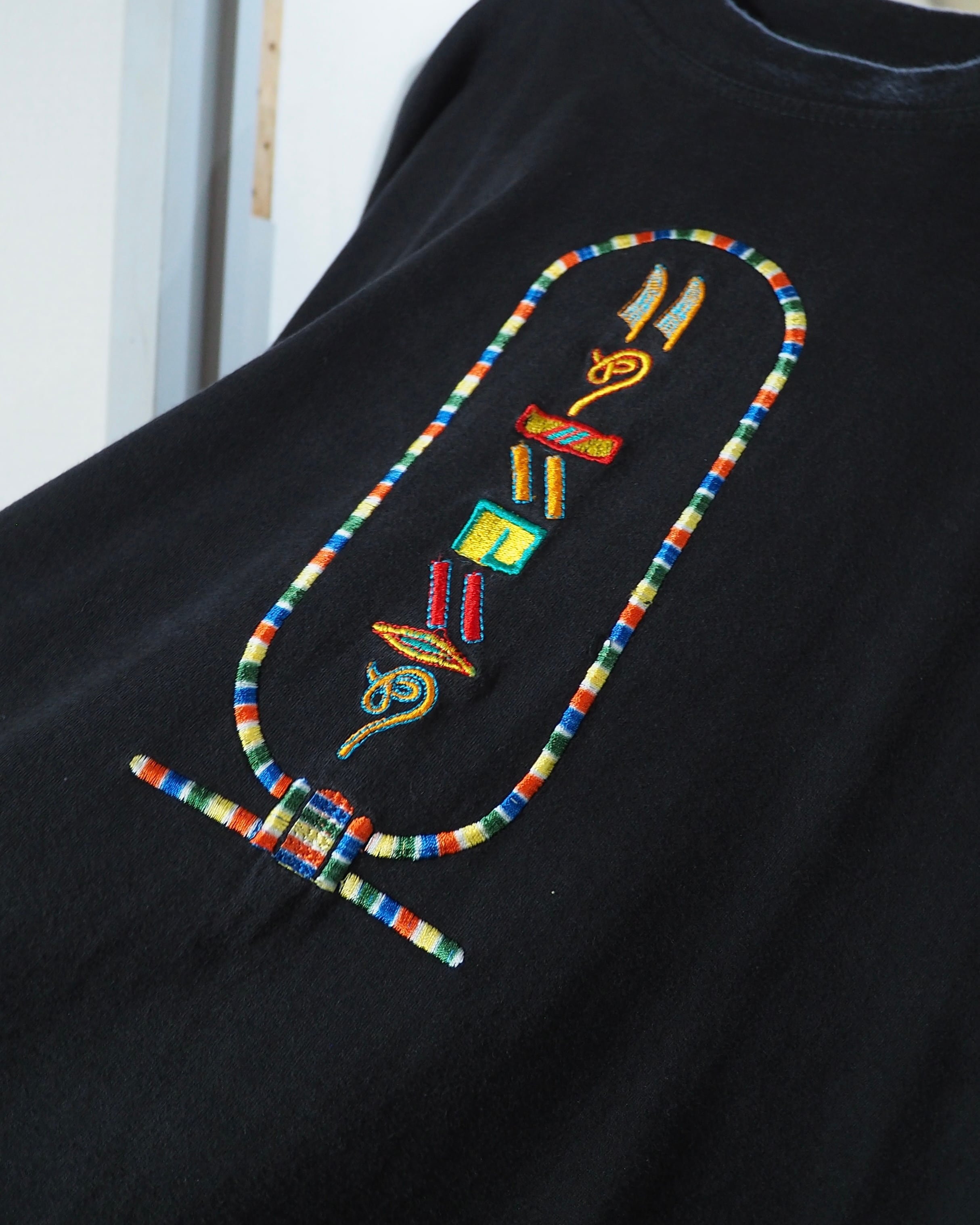 ” エジプト神聖文字 - EGYPTIAN HIEROGLYPHS ” Embroidery Black SS Tee