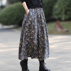 スカート 花柄スカート ロングスカート 花柄ロングスカート ギャザースカート 花柄 ロング丈 ギャザー レディース かわいい 大人可愛い おしゃれ ガーリー エレガント 主役級 存在感 キュート きれいめ 上品 お出かけ ショッピング 休日 通勤 通学 デート 女子会 イベント 旅行 体型カバー ゆったり スタイルUP デイリー 万能 普段使い フェミニン ラグジュアリー カジュアル マニッシュ レトロ スタイリッシュ 高見え 鮮度アップ