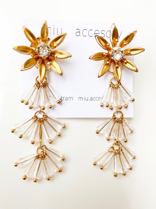 miu 2wayゴールドフラワーロングピアス