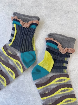 COQ KANAKOKAJIHARA /【23−25cm】wave echo sheer socks