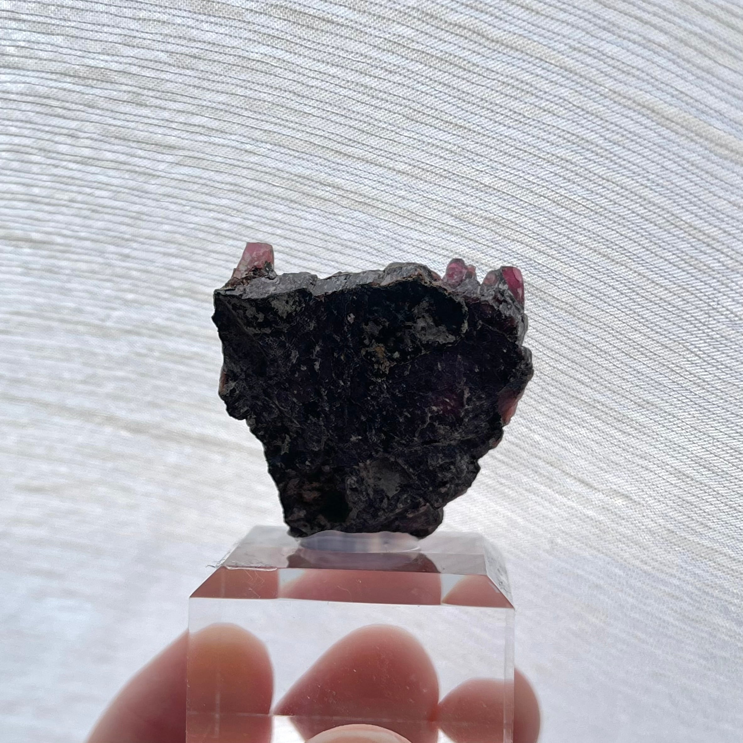 パイロクスマンガン石【Pyroxmangite】愛知県産 | PEANUTS MINERALS