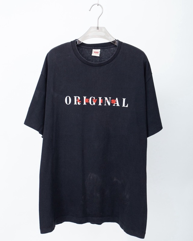 "Levi's" both side print T-shirt