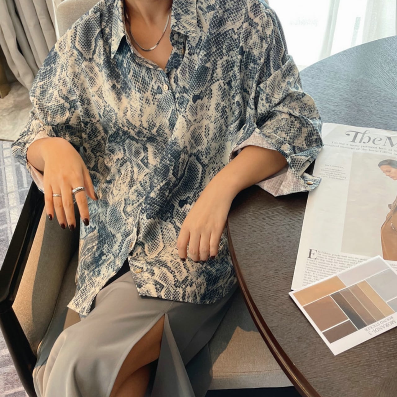 Snake print long sleeve shirt S1247