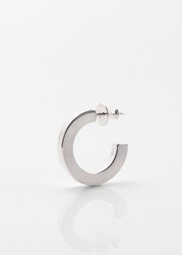 square hoop pierce □