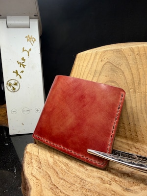 ロカド社のシェルコードバン・ミュージアムモデルのビルフォード(二つ折り財布)