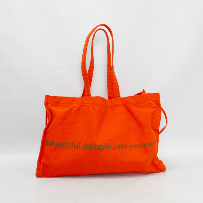 beautiful people ビューティフルピープル brushed logo leisure bag