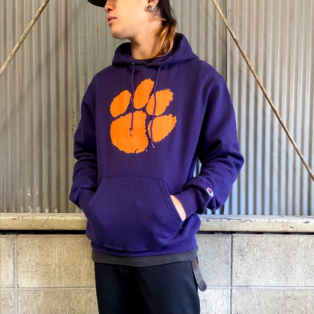 チャンピオン Clemson Tigers ロゴプリント プルオーバースウェットパーカー メンズl相当 古着 Champion パープル オレンジ 紫色 パーカー Cave 古着屋 公式 古着通販サイト