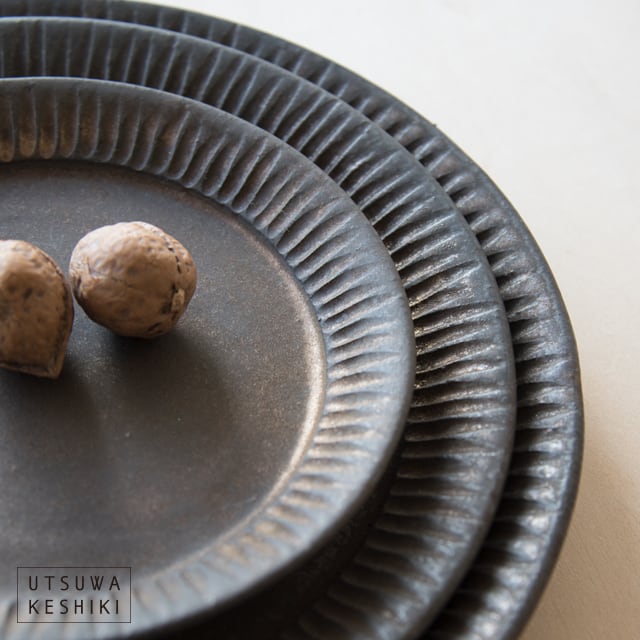 薮本寛之さん　葉模様の皿2枚セット 薮本寛之さん 葉模様の皿2枚セット 薮本寛之 プレート 2枚セット