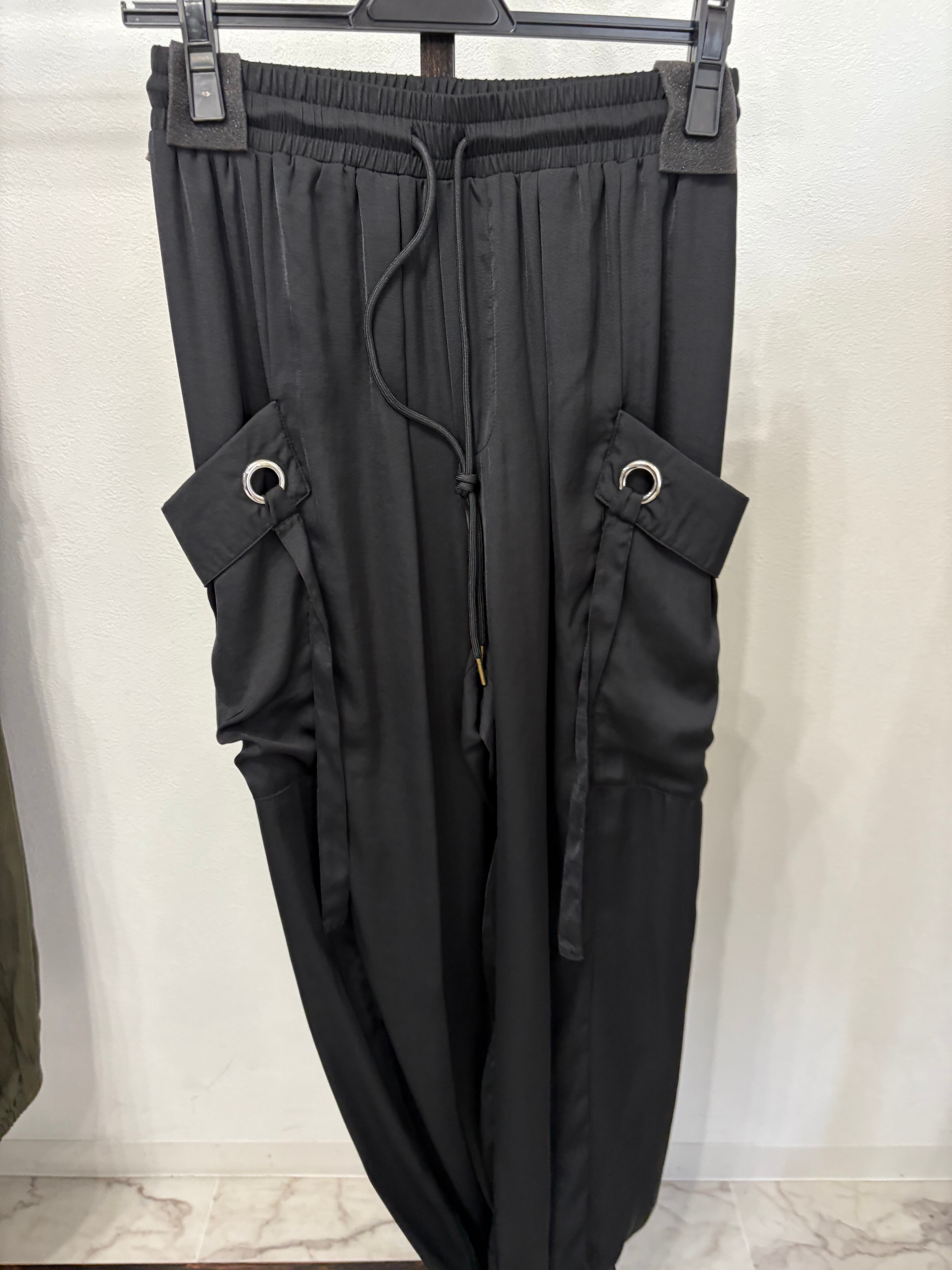 GALENA サテンカーゴパンツ 70060-1100 | レディースファッションミミ