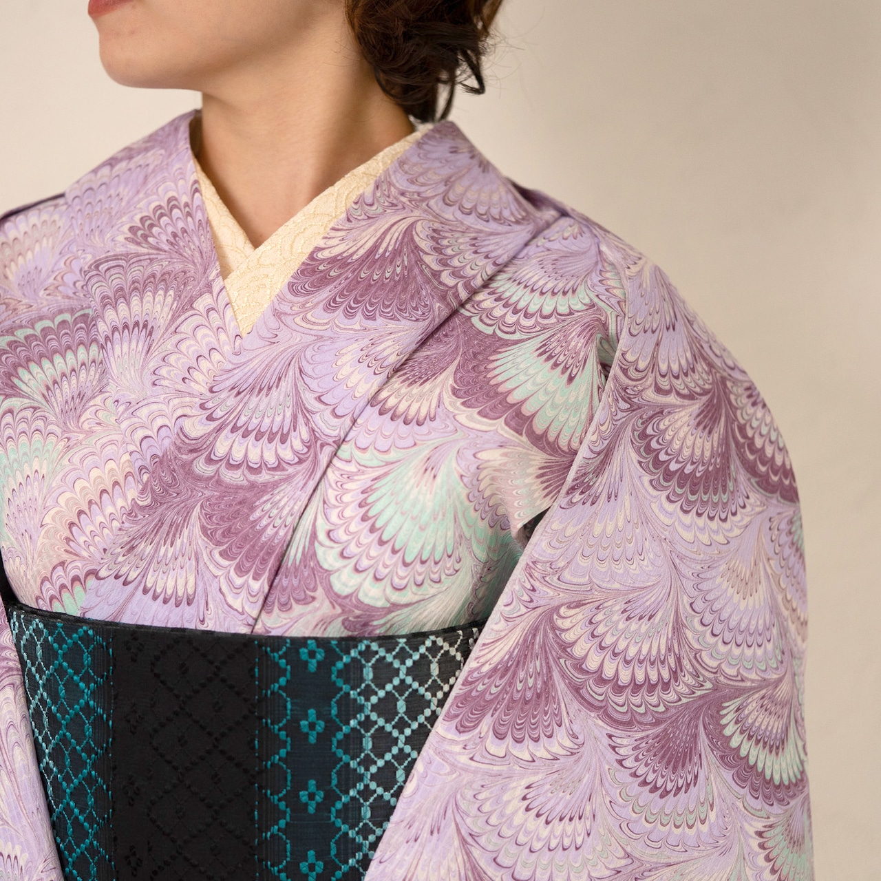 《藤翠香》FUJI SUIKŌ❤︎花火柄〜洗えるきもの(シルジェリー格子柄)〜