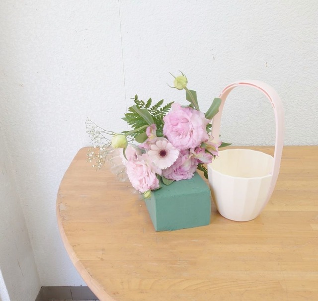 お家で作ろう！花屋さんが選ぶ季節のアレンジメント