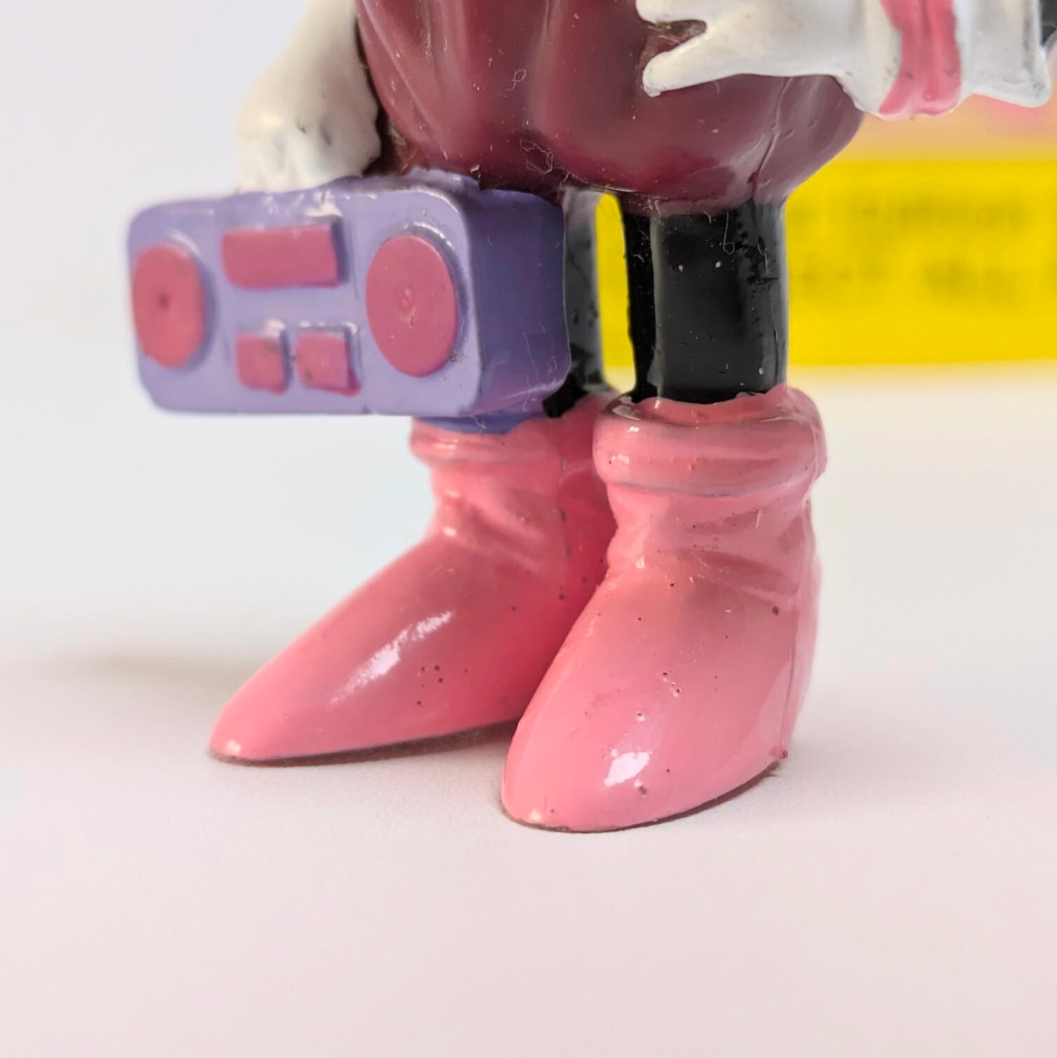 ☆ VINTAGE 1991 ☆ 【 California Raisins（カリフォルニアレーズン）】『 Alotta Stile ( アロッタ・スタイル ) / Hardee's / CARD有り 』 ハーディーズ ミールトイシリーズ / PVC フィギュア ビンテージトイ 〚アメリカン雑貨 アメトイ〛