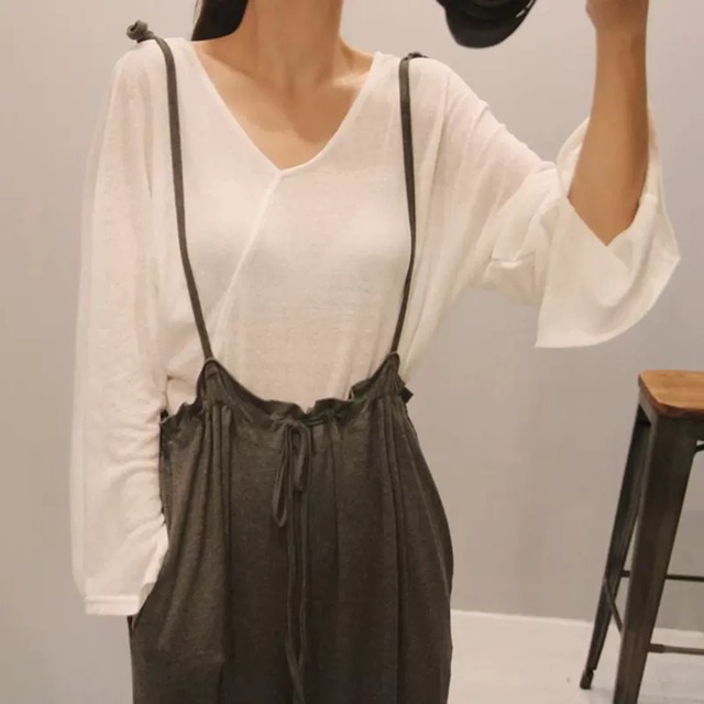 Vネックルーズホワイトシャツ　21373