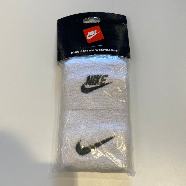 NIKE RISTBAND DEAD STOCK