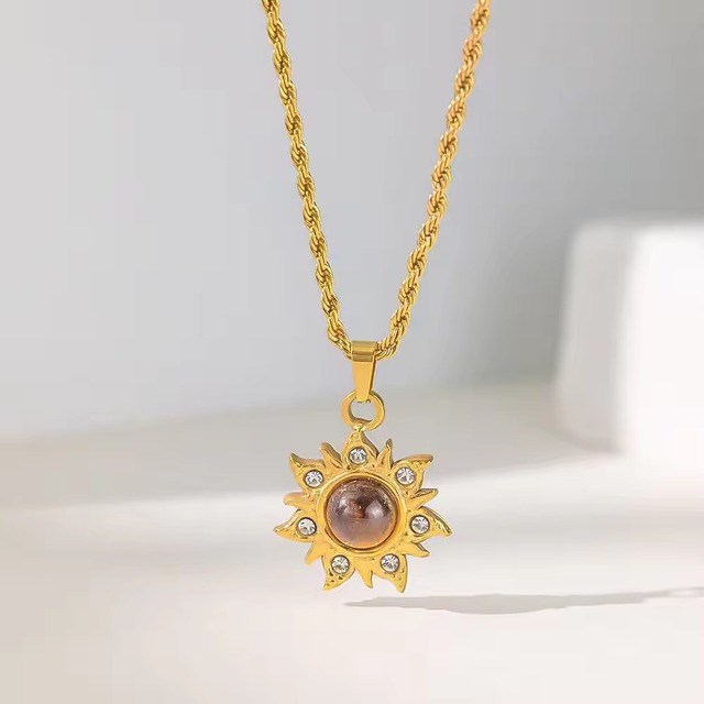 Sun Antique Necklace