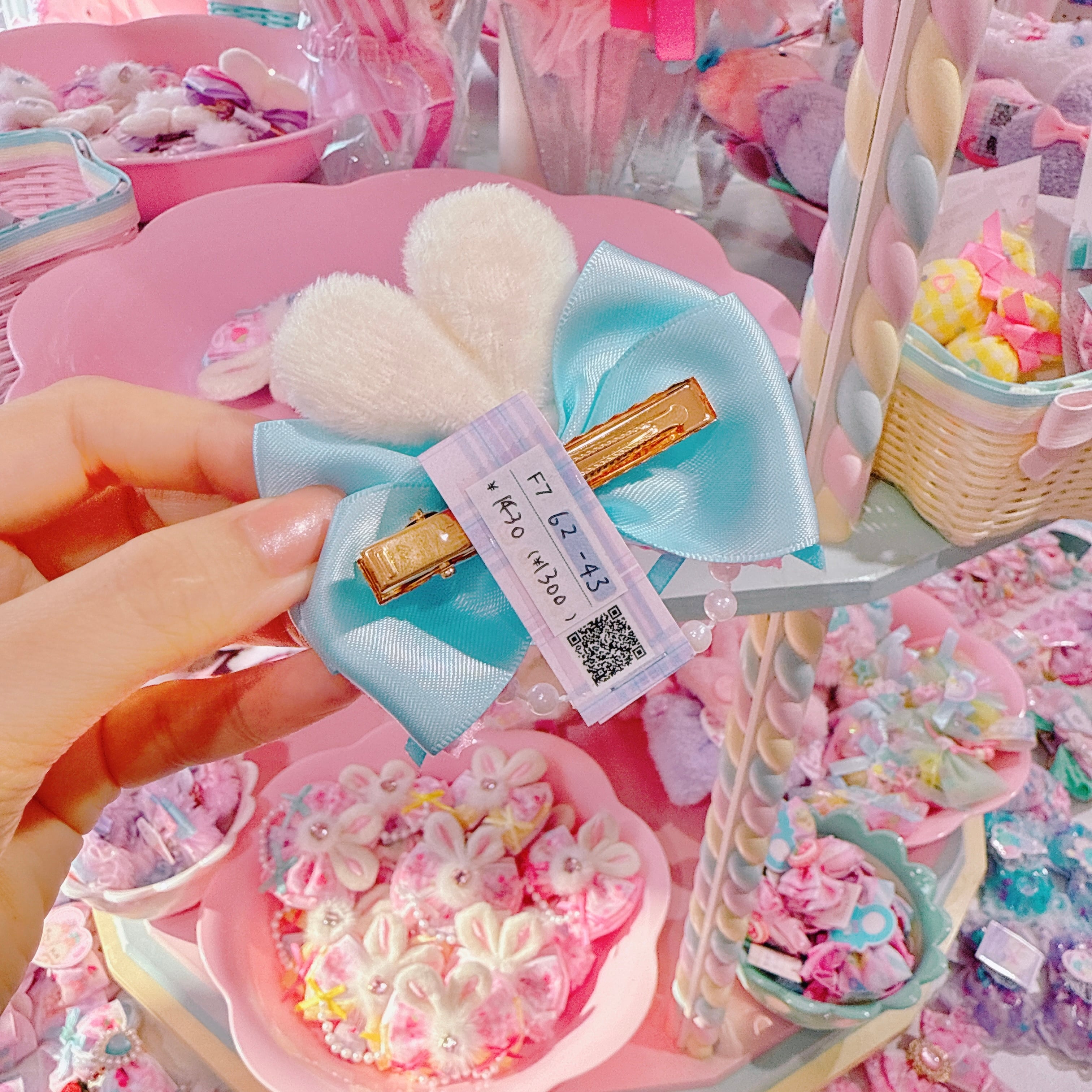 【F7】62-43うさ耳リボンヘアクリップ