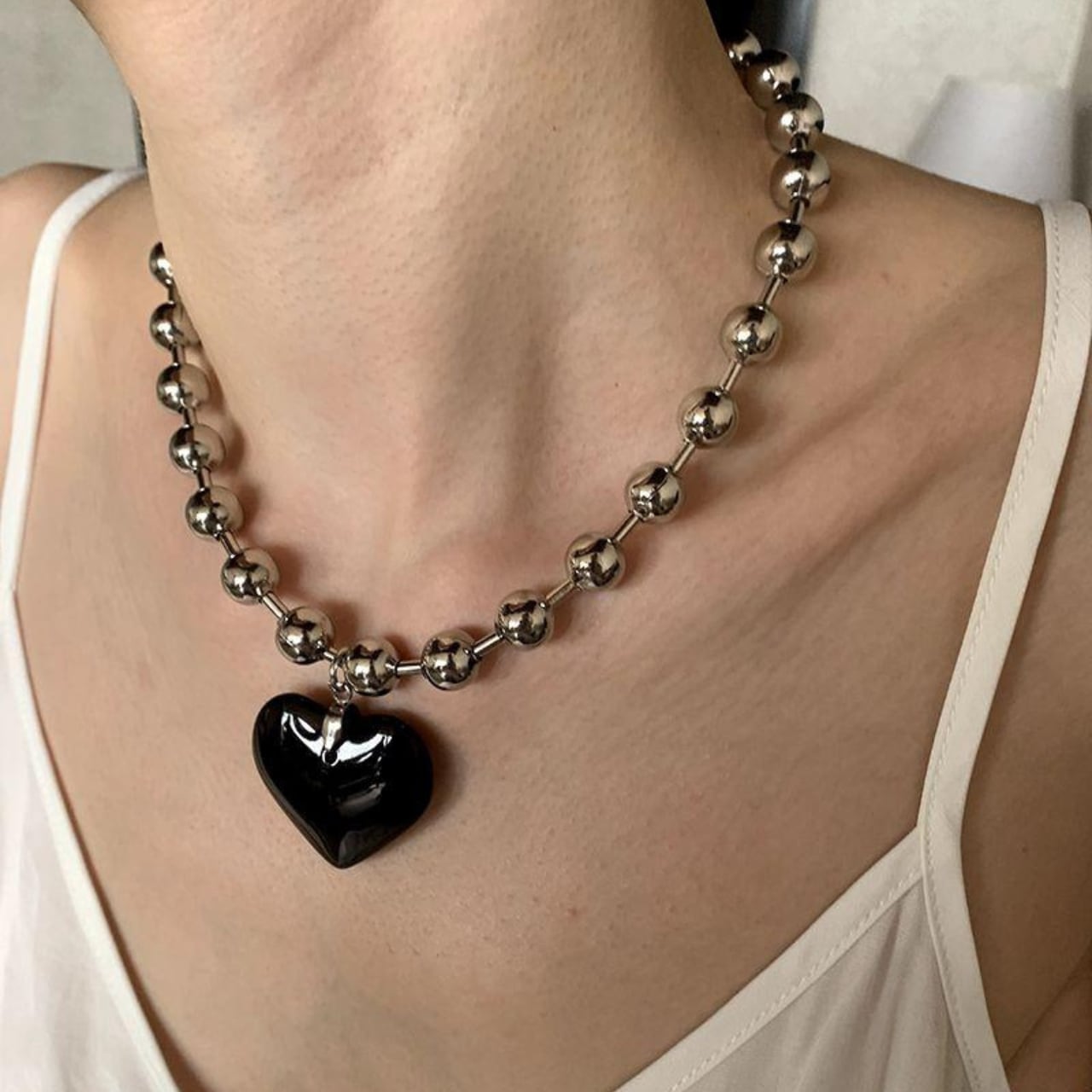 Heart Motif Ball Chain Necklace L00516