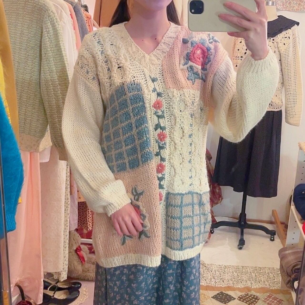 flower check knit sweater