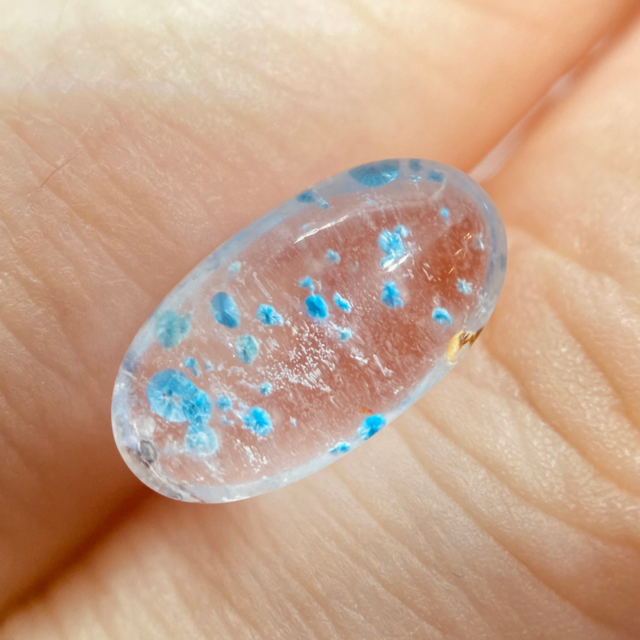 透明度の高いギラライトインクオーツ