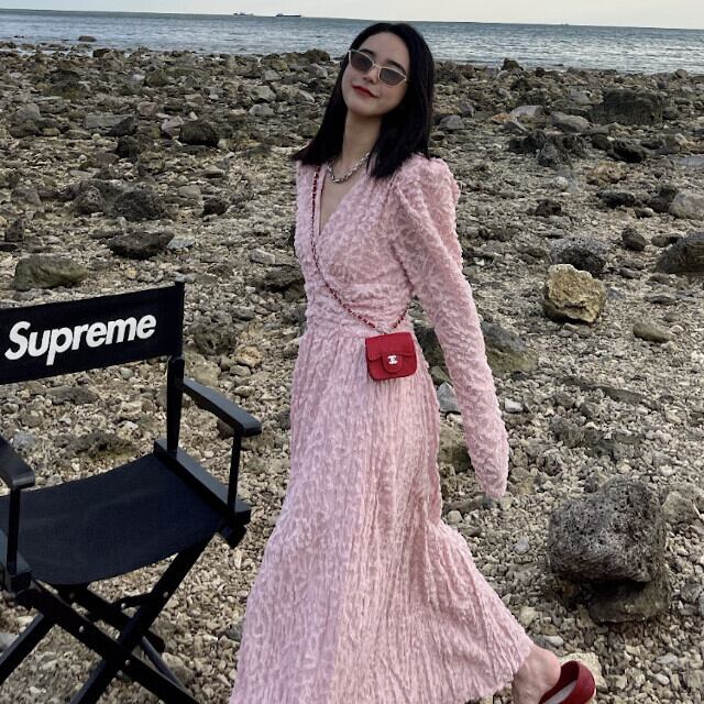 ワンピース ロングワンピ レディース パフスリーブ 長袖 Vネック くびれ ピンク/グリーン/ブルー/ホワイト/ブラック S/M/L/XL