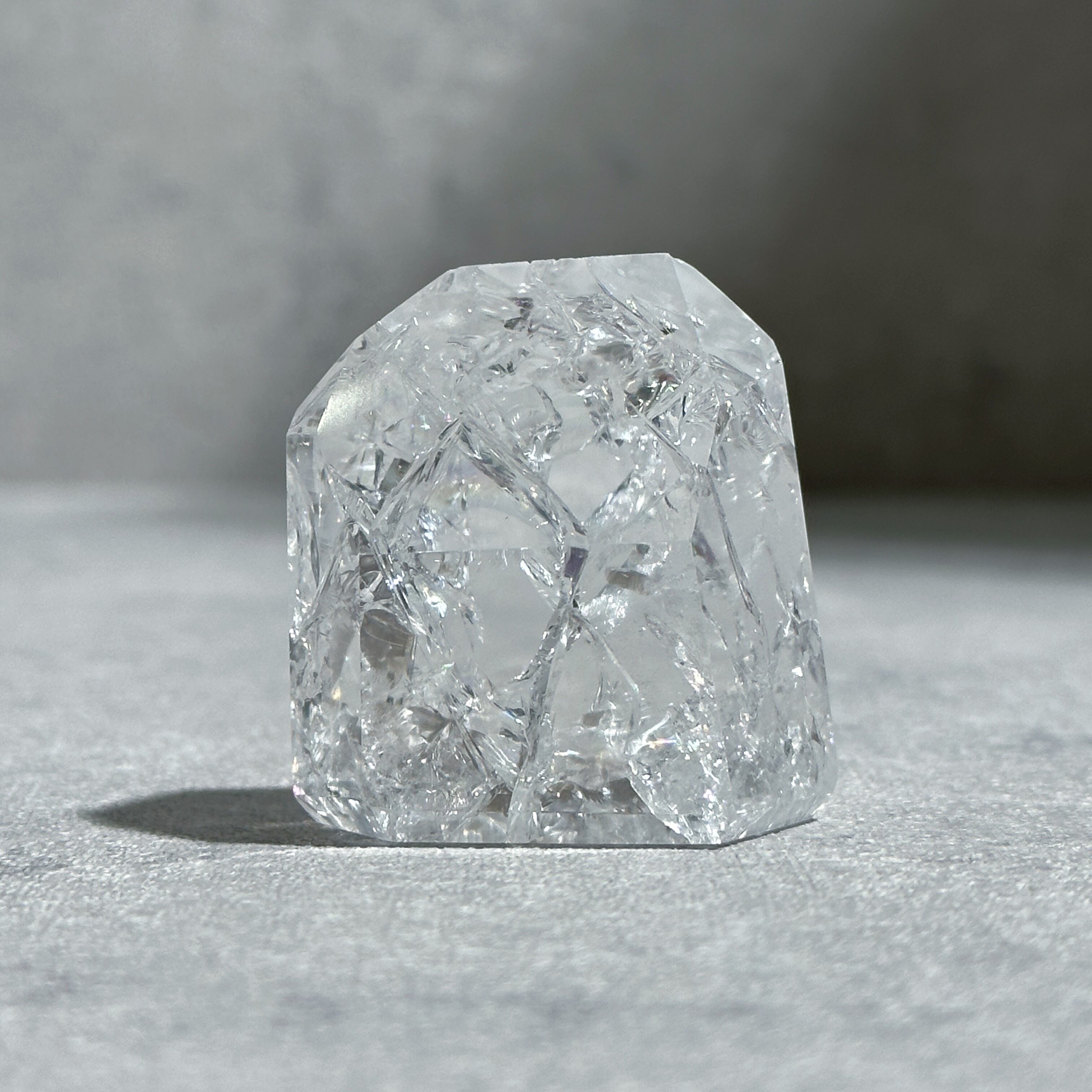 ミナスジェライス産クラッククォーツ タワー型63(アイリスクォーツ) ◇ Crack Quartz (Iris quartz) ◇ 天然石・鉱物・パワーストーン