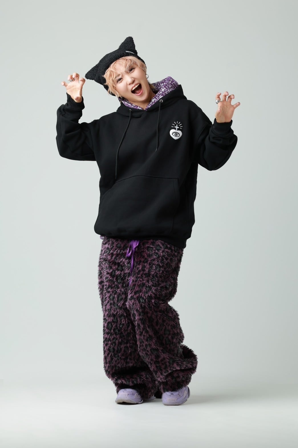 MOMED ビッグシルエットパーカー | LOVE WORLD MART 2nd