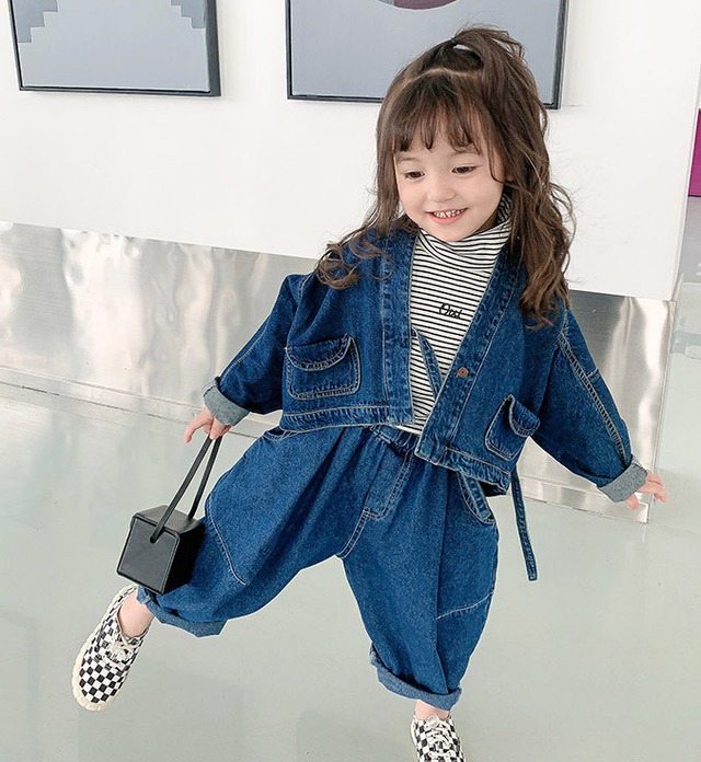 セットアップ デニム ジャケット テーパードパンツ ツーピース スーツ 秋 冬 春 子供服 子供 キッズ ユニセックス 女の子 男の子 韓国 韓国子供服 人気 おすすめ かわいい 可愛い おしゃれ オシャレ プレゼント 贈り物 ギフト 小学生 90 100 110 1 130
